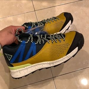 Women 8.5 Nike acc okwahn II men’s 7 2 hiking trail sneakers